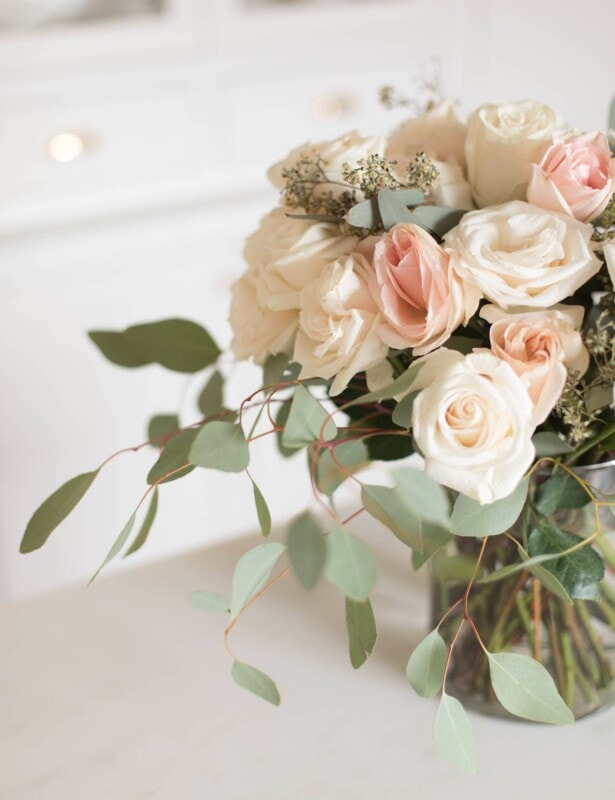 step by step tutorial with video how to arrange roses