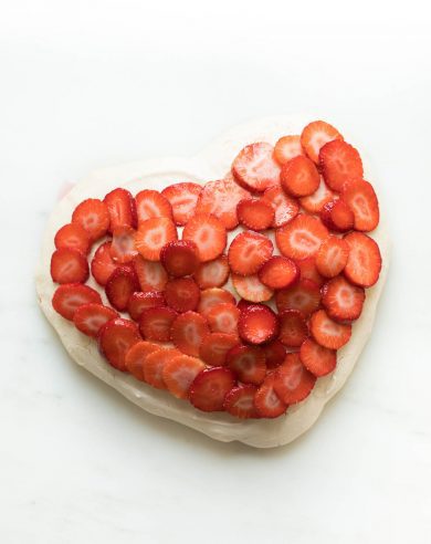 meringue valentines dessert