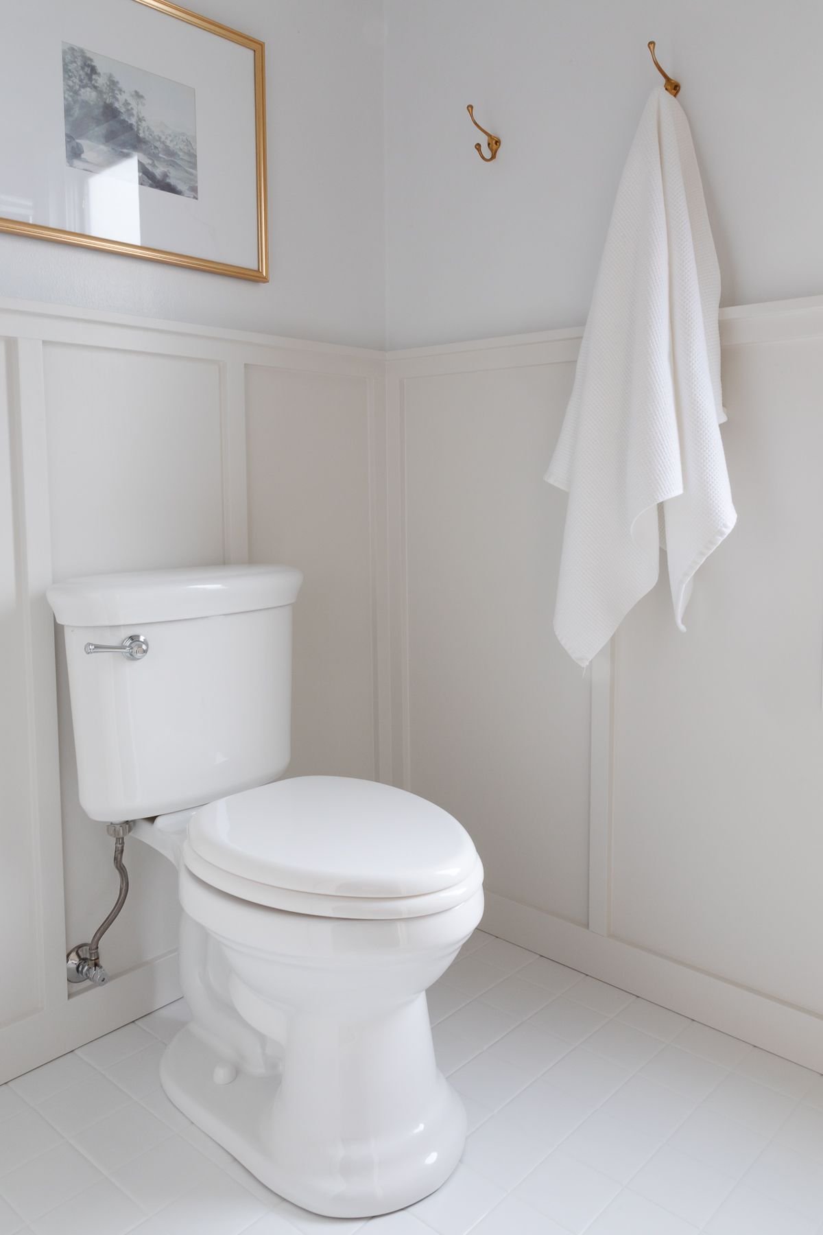 White tile deals paint bathroom