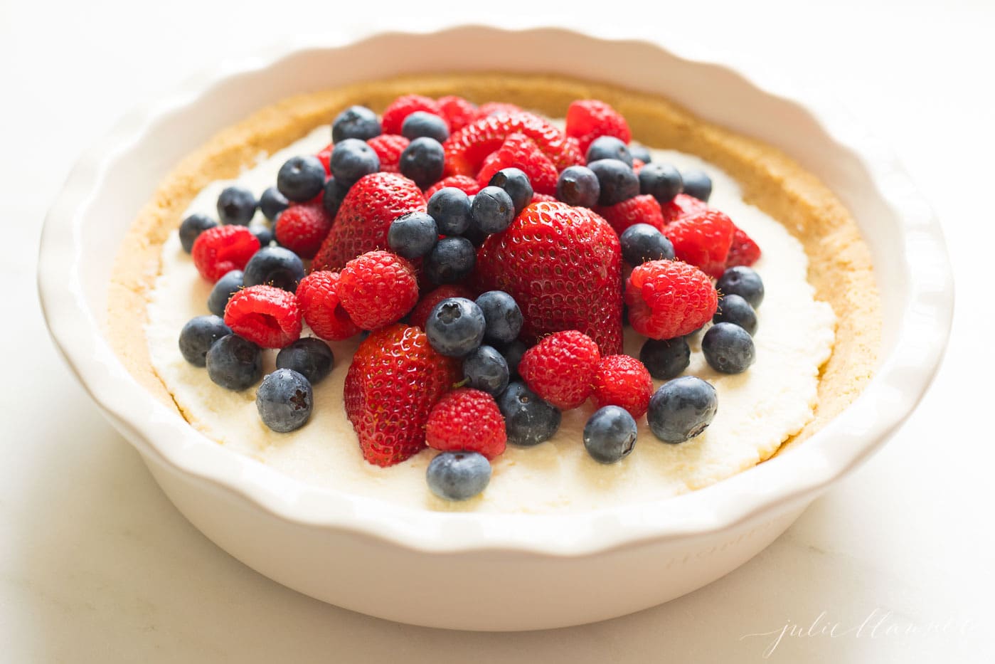 fruit pie with lemon filling