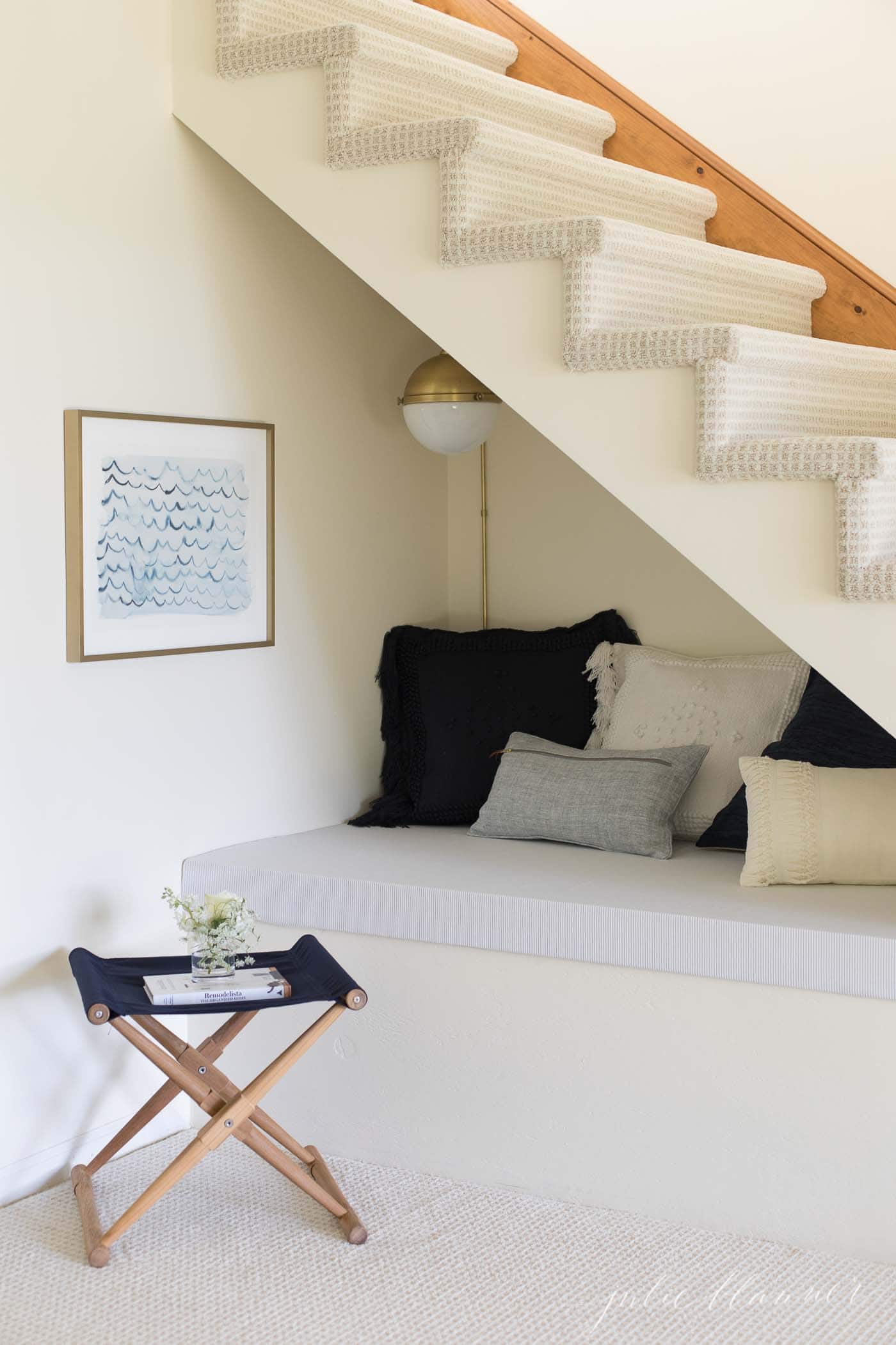 Under stairs storage nook : r/homeimprovementideas