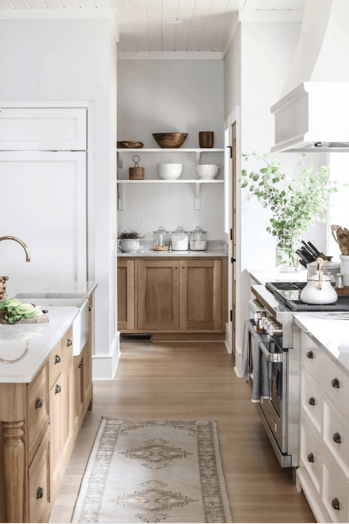 white and wood kitchen