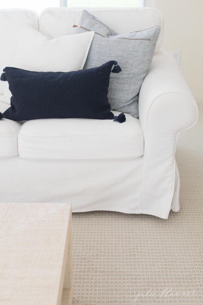 wall to wall carpet flooring