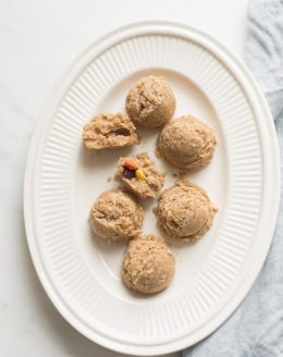 no bake oatmeal peanut butter cookies stuffed with reese's pieces
