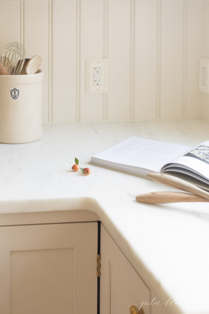 Cream Cabinets - Traditional - kitchen - J. Randall Powers