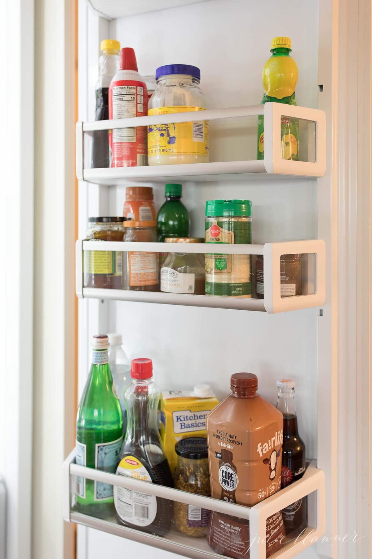 unorganized refrigerator BEFORE using fridge organization containers.