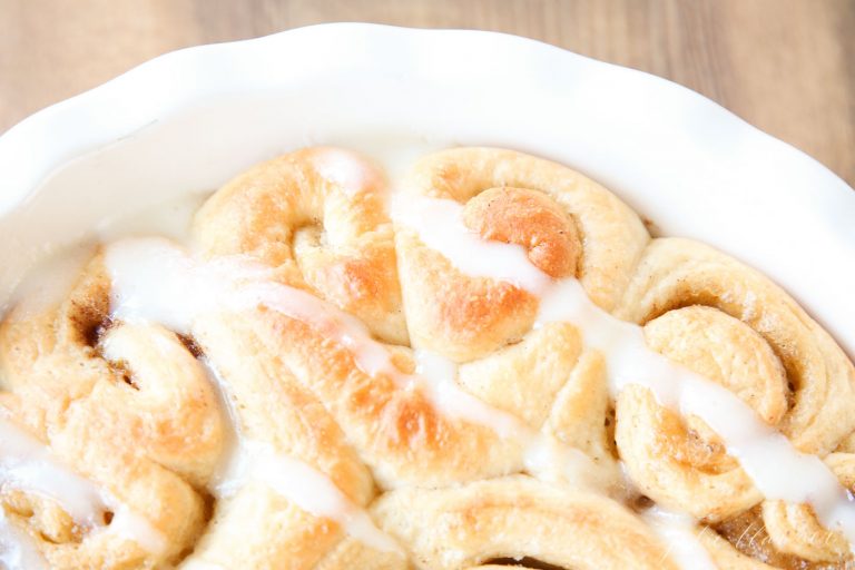 Cream Cheese Icing for Cinnamon Rolls