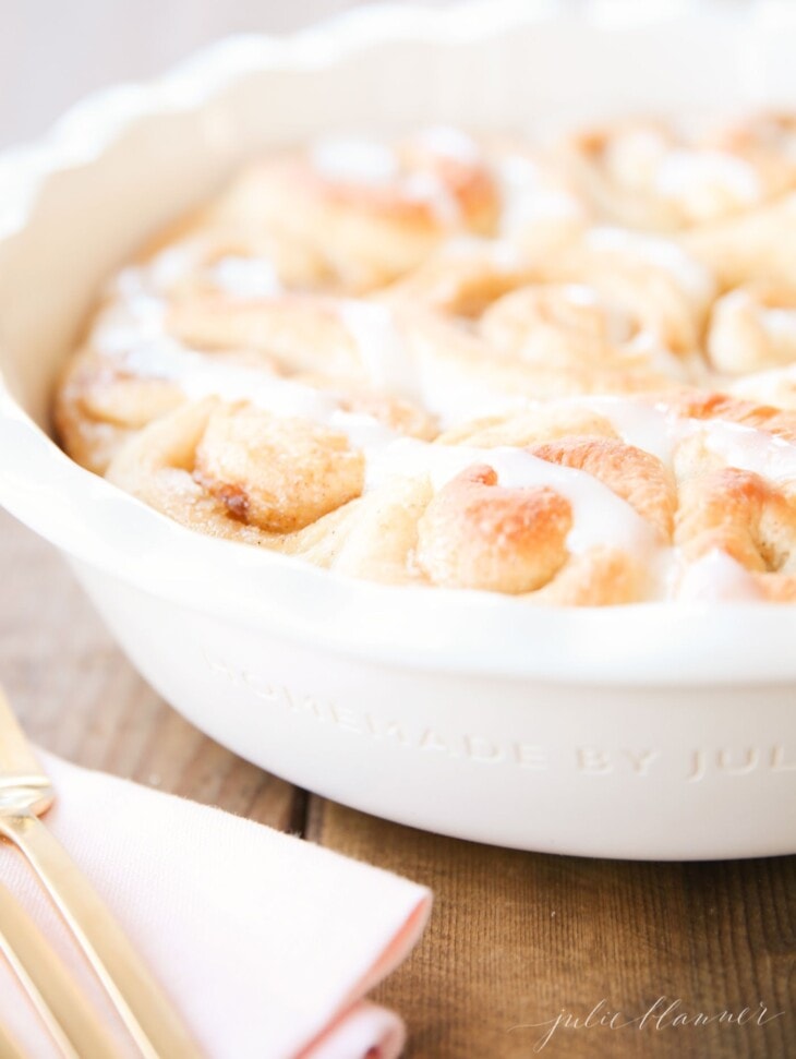 Cream Cheese Icing for Cinnamon Rolls