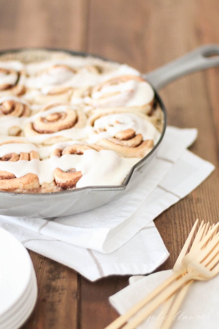 Cream Cheese Icing for Cinnamon Rolls