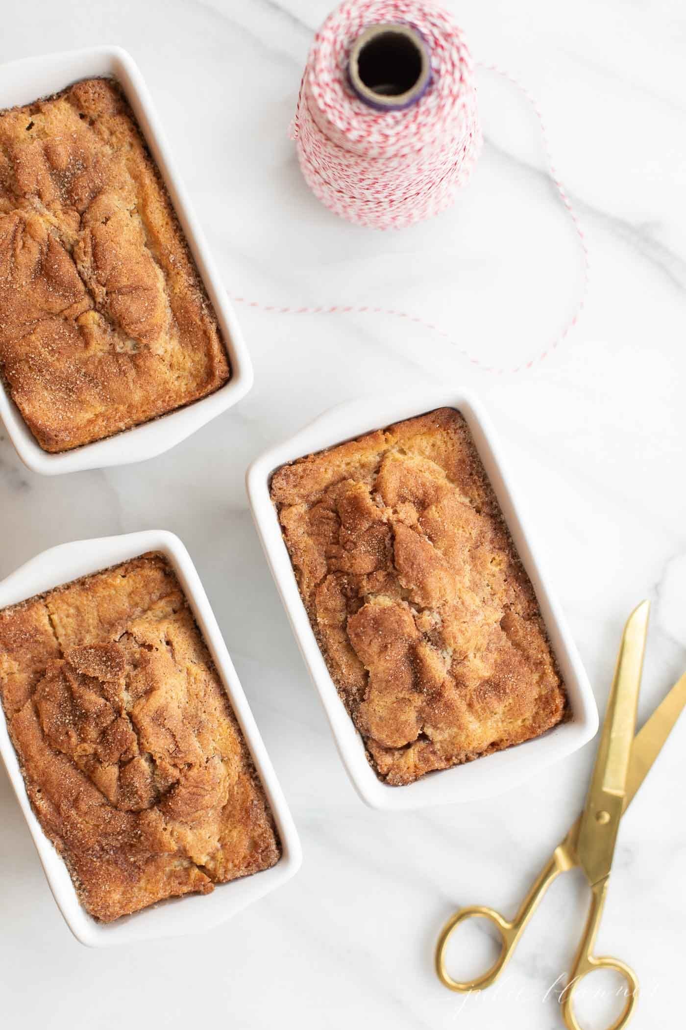 Christmas Bread & Loaf Pans