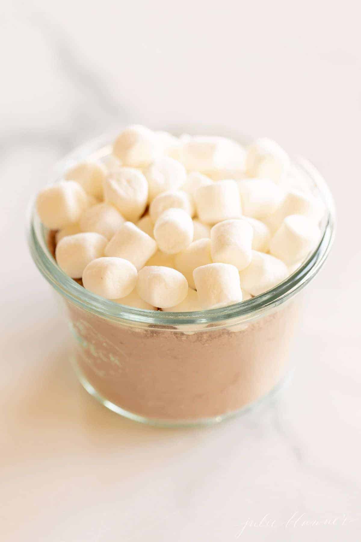 mini marshmallows in hot chocolate