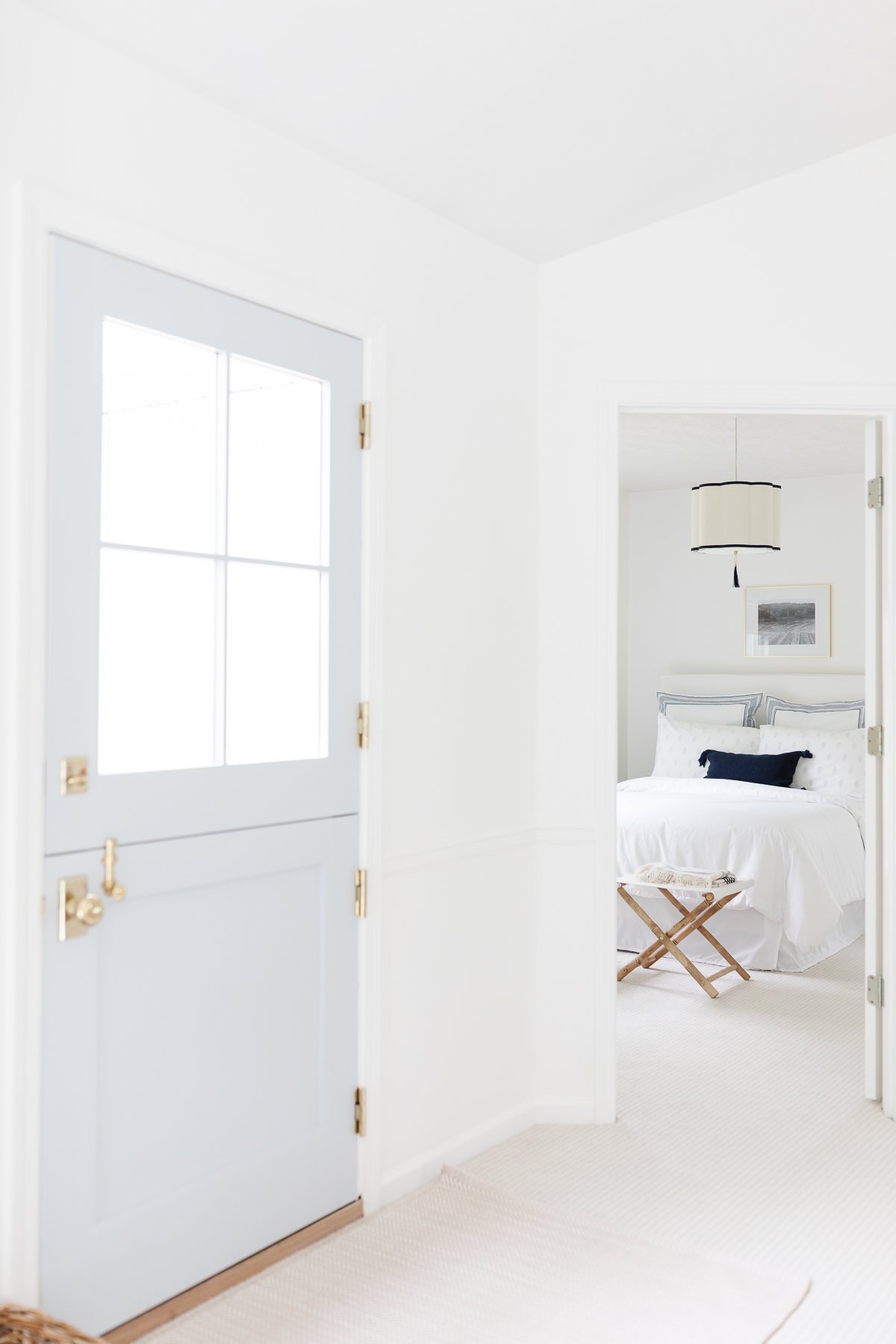 22 Guest Room Essentials - The secret to is easier than you think!