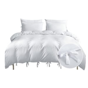 A white duvet cover with a bow, perfect for a tween girl bedroom.
