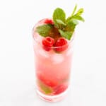 mojito with raspberries and mint