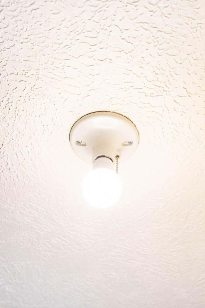 closet ceiling light with pull chain