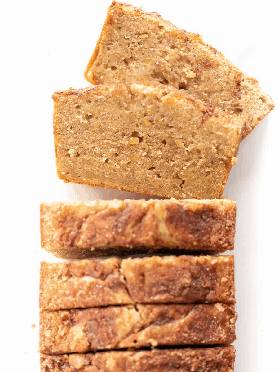 banan bread sliced