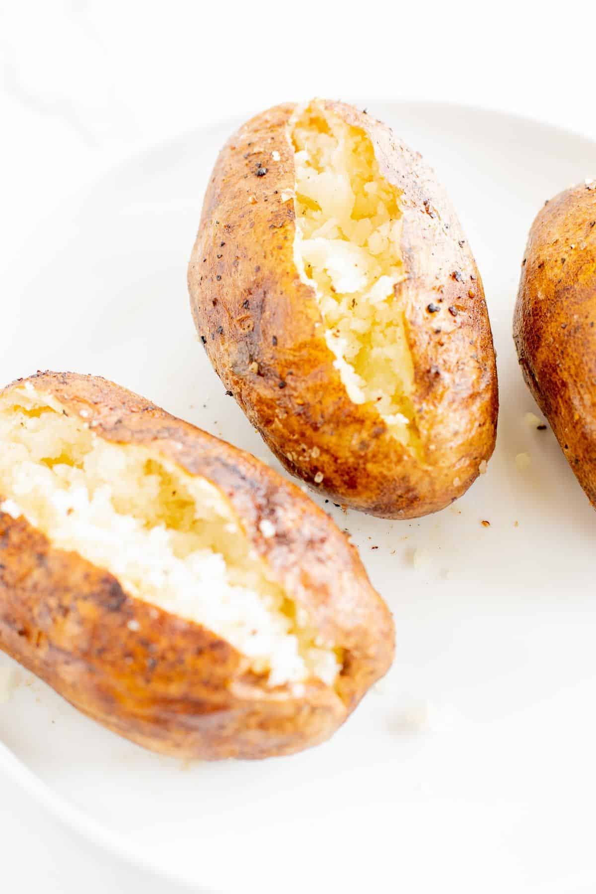 Grilled Baked Potatoes - FeelGoodFoodie