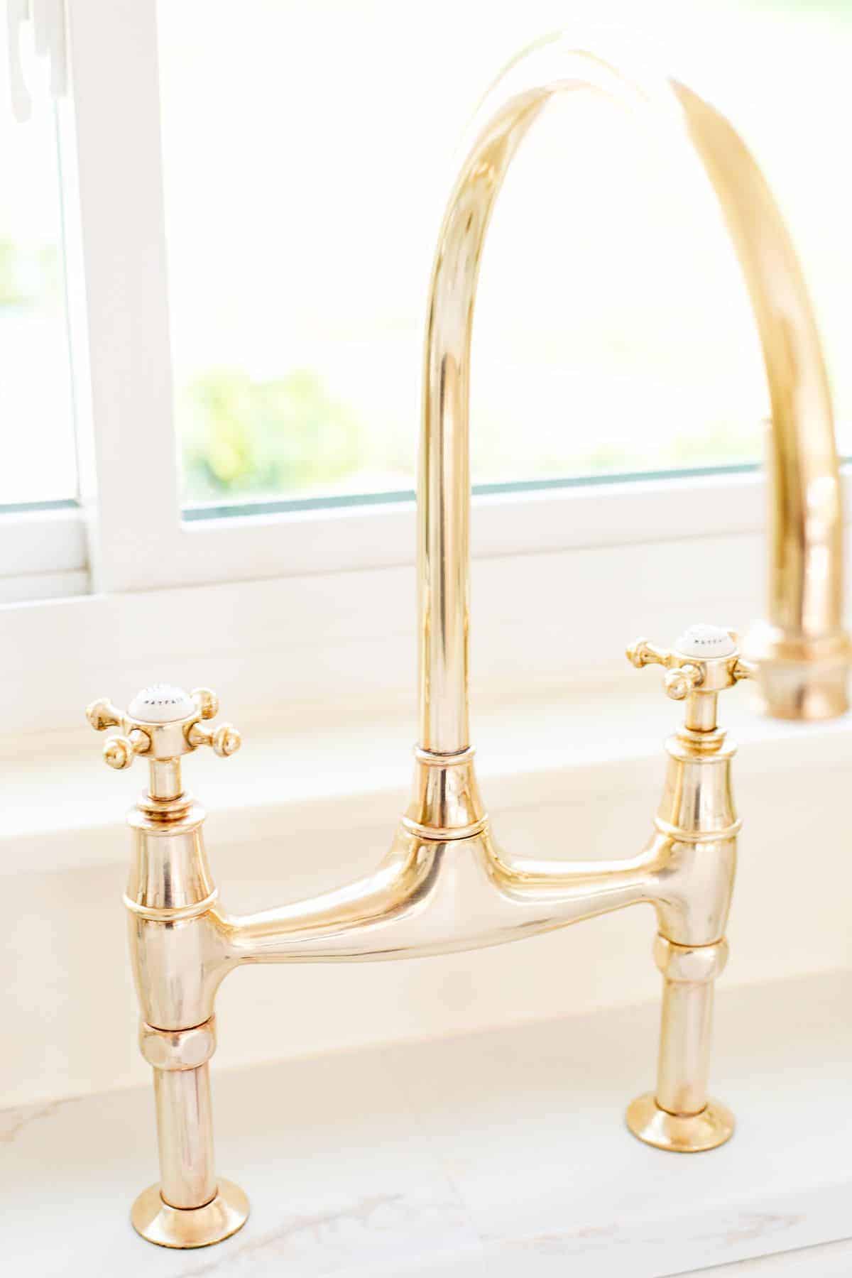 Uncovering the Cause of Marks on Unlacquered Brass Fixtures – BespokeTaps