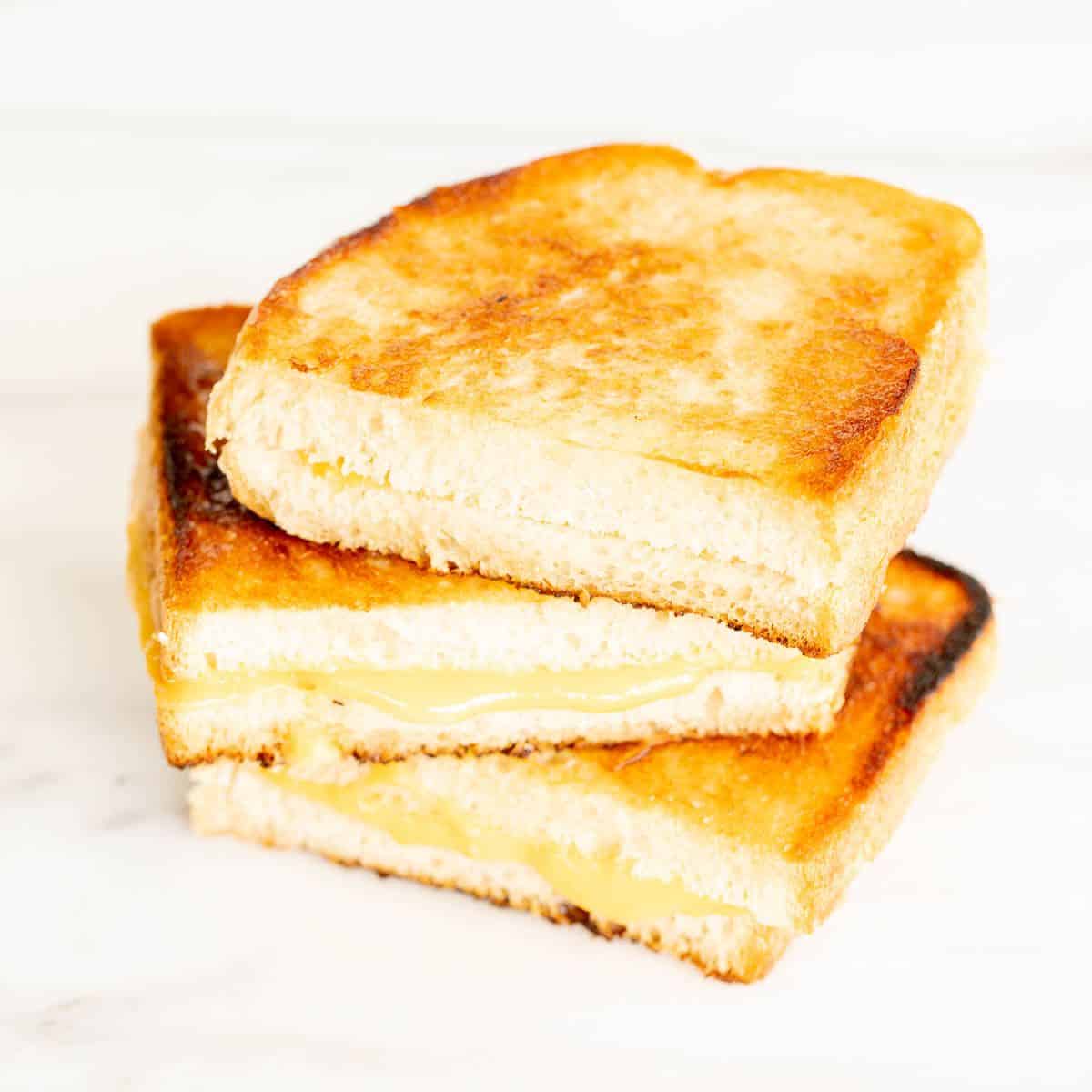 https://julieblanner.com/wp-content/uploads/2021/07/mayo-grilled-cheese-4.jpeg