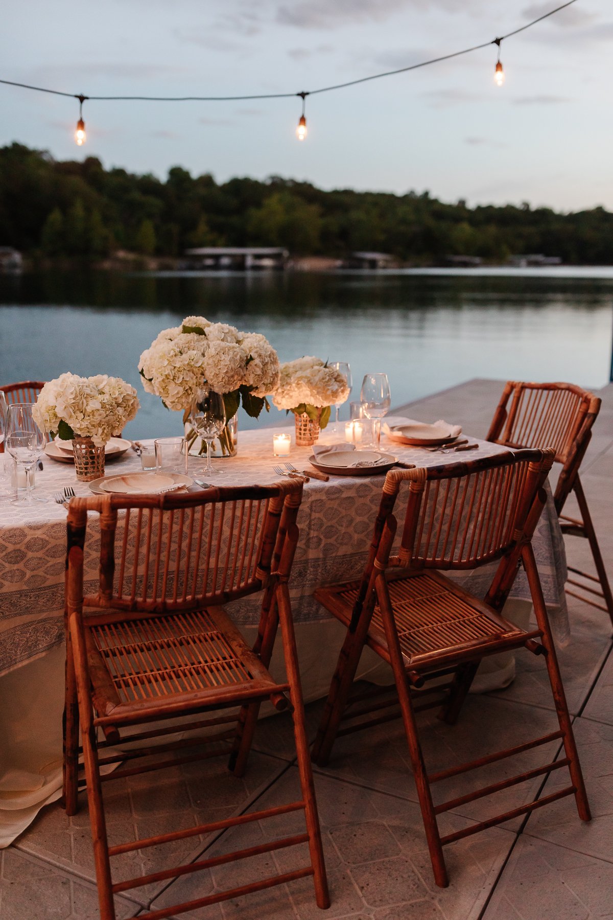 Al Fresco Dining - to have + to host