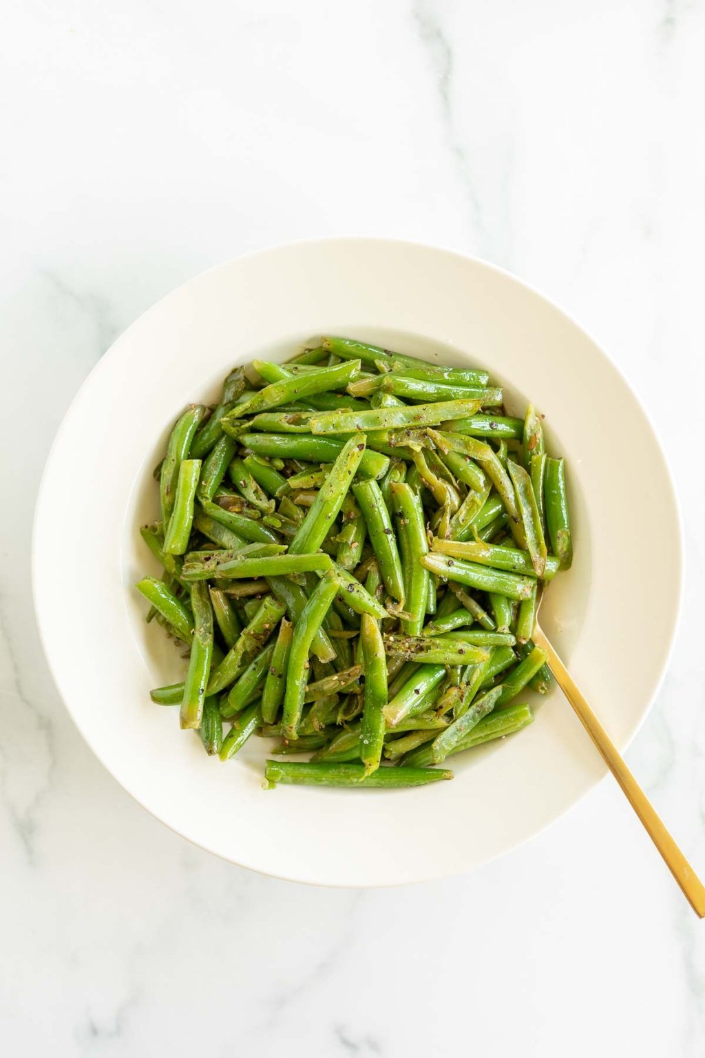 Easy and Delicious Seasoned Green Beans | Julie Blanner