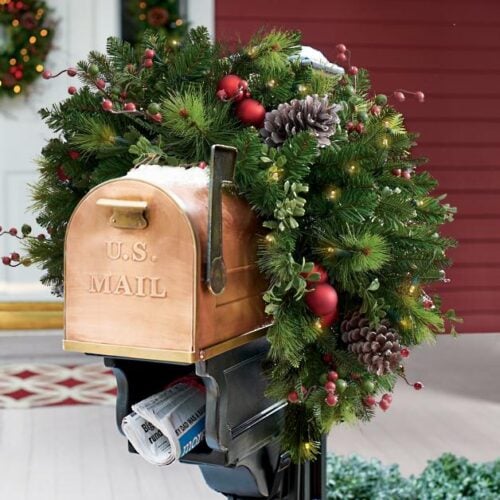 Christmas Mailbox Decorations | How to Make a Christmas Mailbox Swag