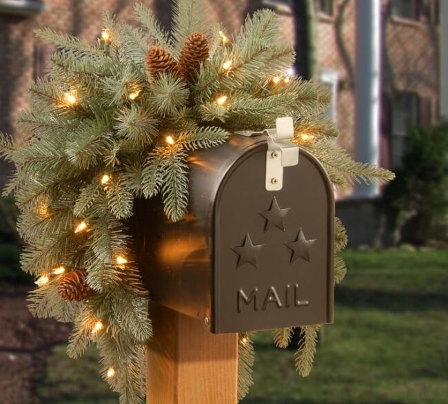 Christmas Mailbox Decorations How to Make a Christmas Mailbox Swag