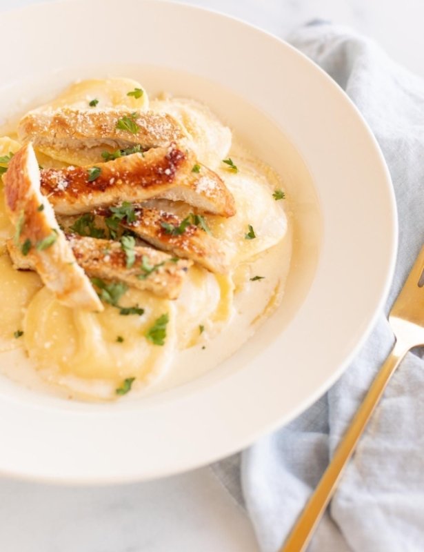 cropped-Tortelloni-Alfredo-with-Grilled-Chicken-8.jpeg