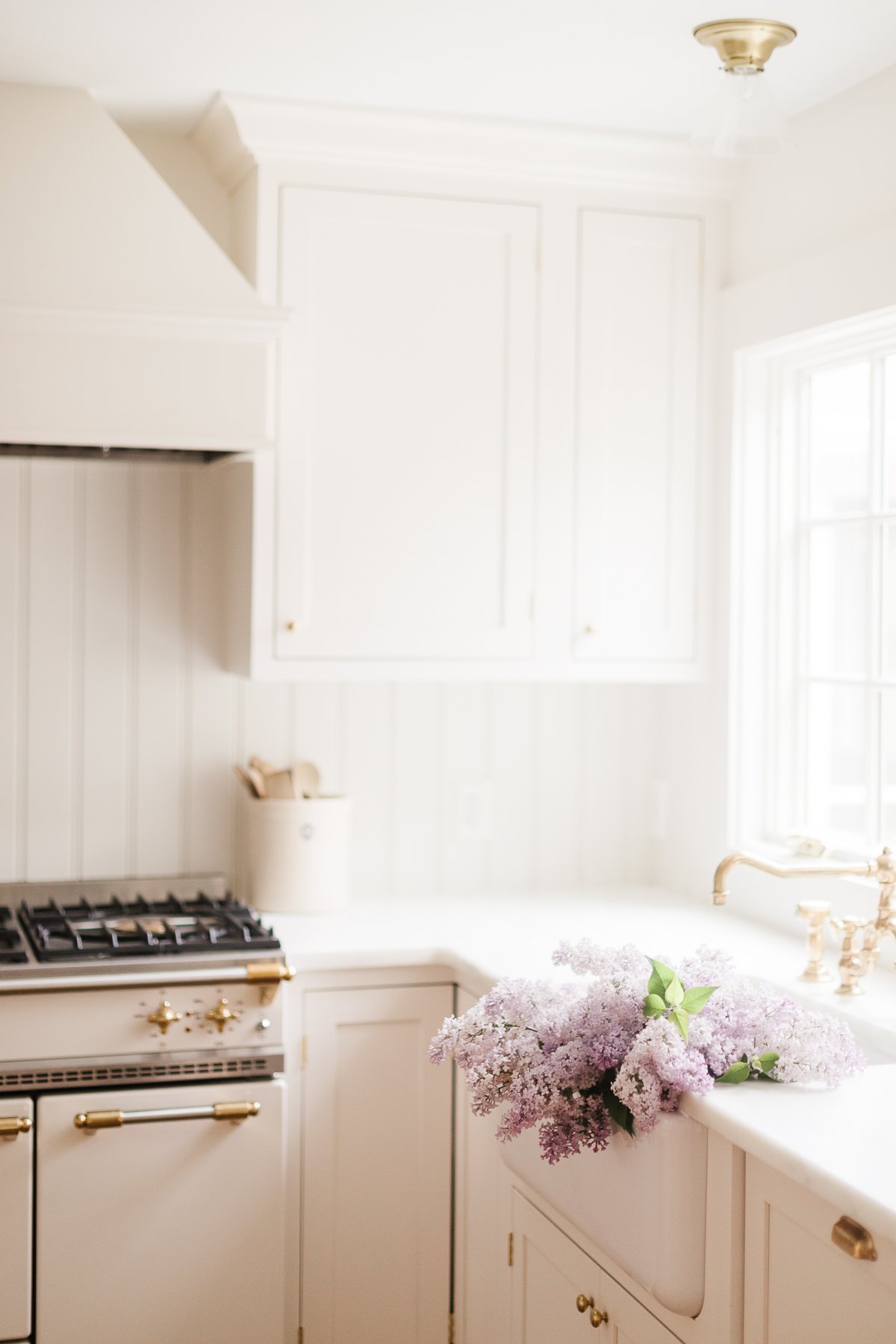 small-shaker-kitchen-cabinets-with-shaker-doors 