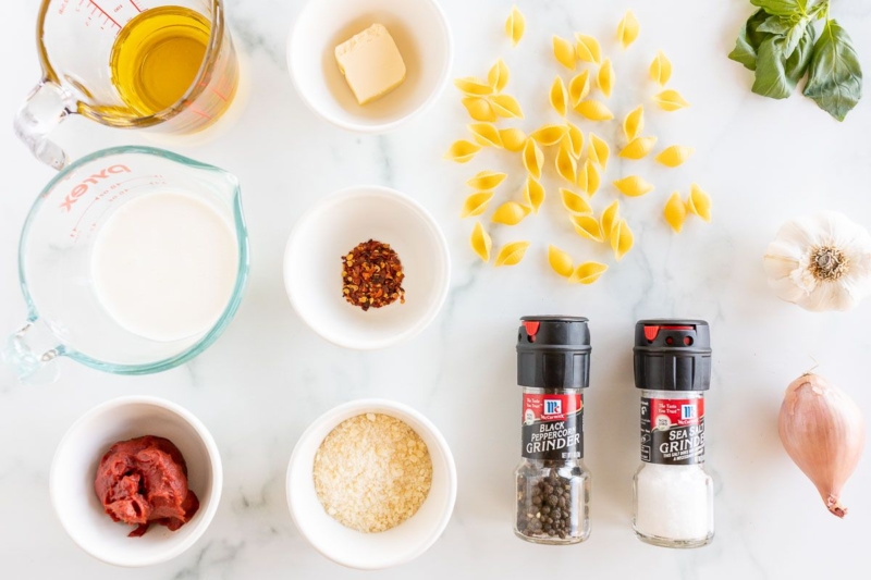 Gigi Hadid Pasta Julie Blanner