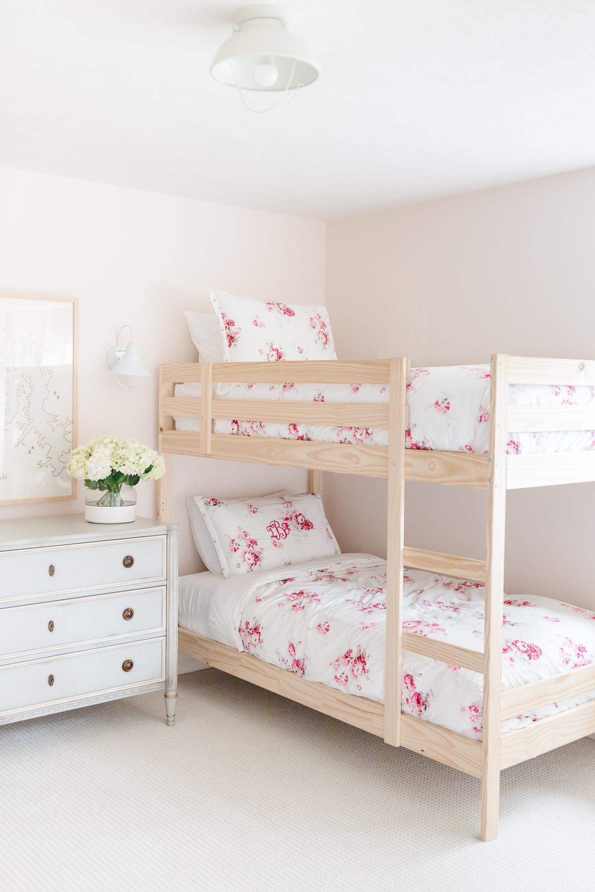 pink and blue girls bunk bedroom