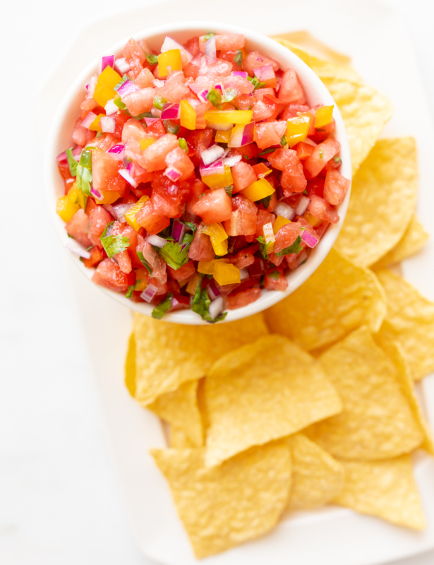 FRUIT SALSA IN A BOWL WITH CHIPS