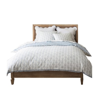 Blue and white bedding from Pottery Barn
