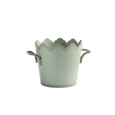 A green ice bucket
