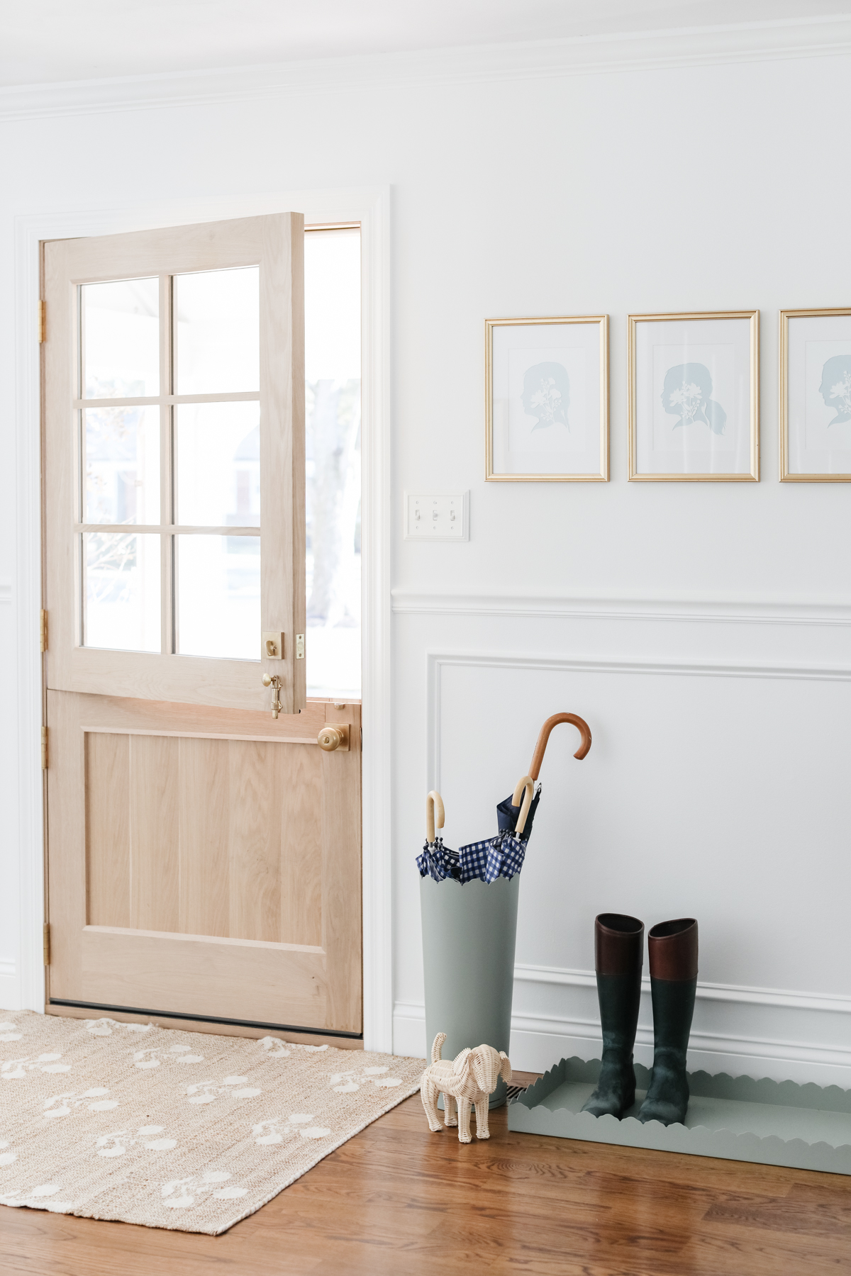 An entryway with a coat rack and boots is included in the house cleaning checklist.